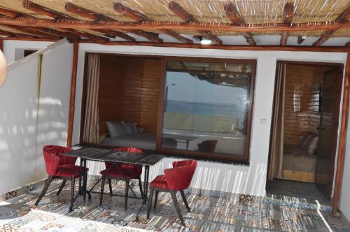 KABANO BEACH AUBERGE CAFE RESTAURANT in Moulay Bousselham