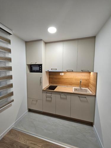 Apartment Anita Cetinje 2 in ستنيي