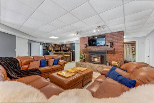 Kings Wee Castle 6BR Serene Luxury Family Retreat in 班克罗夫特(ON)