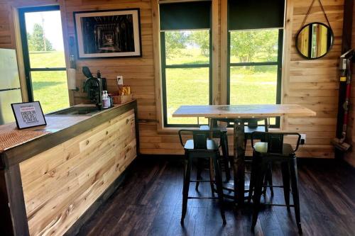 Bourbon Barrel Cottages #3 on Ky Bourbon Trail in Lorensburga (KY)