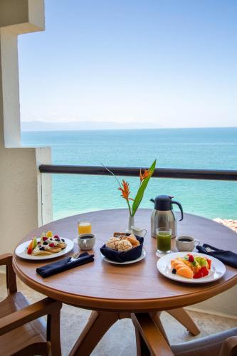 Plaza Pelicanos Grand Beach Resort All Inclusive in Puerto Vallarta, Mexico
