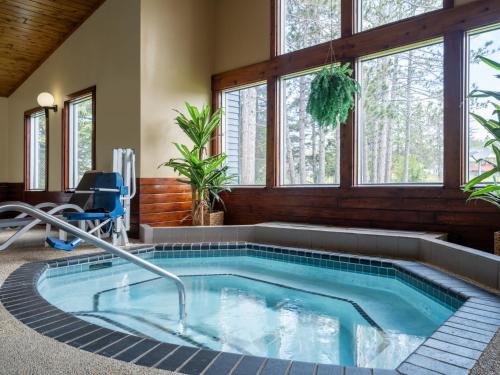Country Inn Two Harbors - 온수 욕조