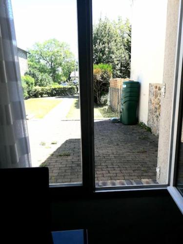 Location appartement 3 pièces à 200 m de la gare 5 pers max (Location appartement 3 pieces a 200 m de la gare 5 pers max) in Cormeilles-en-Parisis