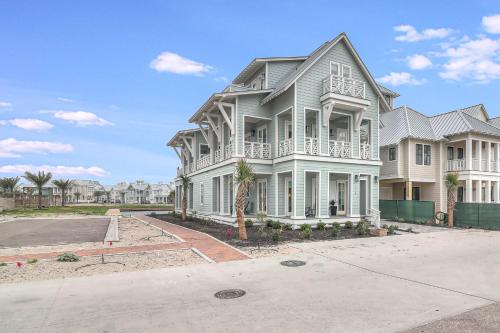 Six-Bedroom House