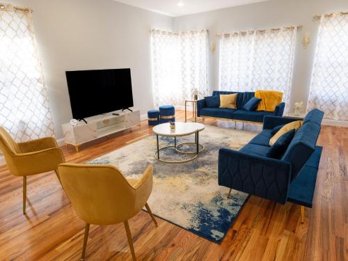 4 New Apts - 3 Bed Apt 1st Floor & 3 Bed Apt 2nd Floor - 1 Bed Studio Apt Ground Floor & 1 Bed Studio Apt Ground Floor near Penn Station EWR Airport Beth Israel Hospital NYC