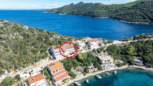 Apartments by the sea Zaklopatica Lastovo - 12452
