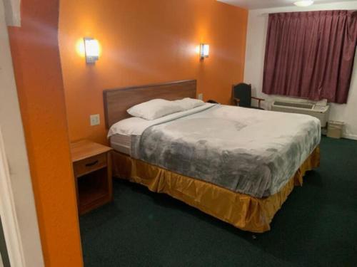 Hotel 2 Double Bed Hotel Studio 127 & Hot tub in Livingston, USA