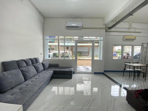 สิริธิราเพลส Sirithira Place in Nong Phai