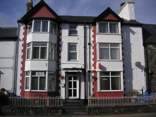 Ty Newydd Guest House