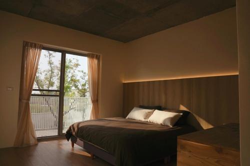 1 queen bed