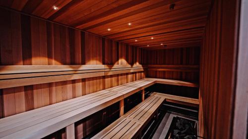 Szauna, 291 on King in Newcastle