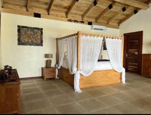 Bumi Kananga, Pamoyanan