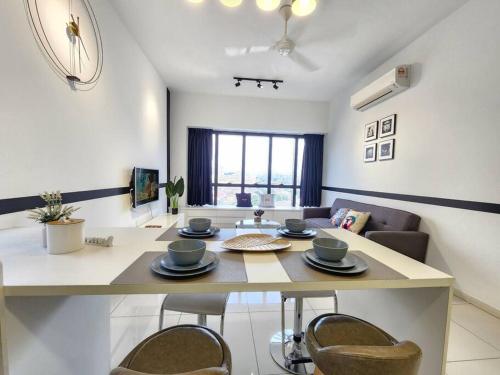 J 2 Rooms PJ Near SunwayPyramid J 2 Rooms PJ Near SunwayPyramid