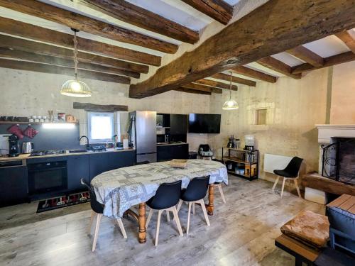 Gite en Berry: terrasse couverte, ping-pong, pres Zoo de Beauval et Chateau de Valencay - FR-1-591-6 in Vicq-sur-Nahon