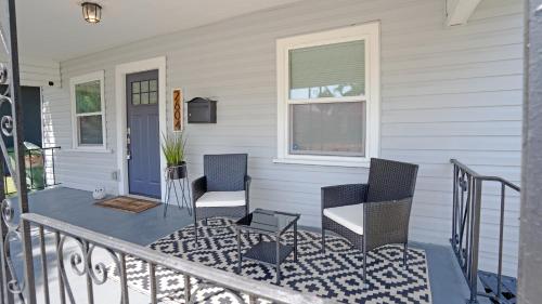 Charming Ybor City Getaway I Spacious backyard in Tampa, USA