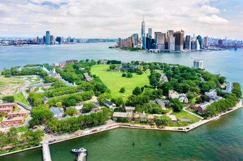 Attraksjoner i nærheten, New York City Apartment Near Free Ferry Boat! in Staten Island
