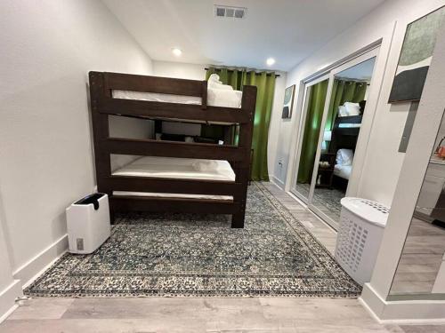 Spectacular Sleeps 7 NR Big Tex in Dallas, USA