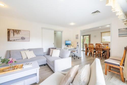 Yawa at Yoolarai, 64 Yoolarai Cr - Ducted air, WiFi, Shared Pool, Nelson Bay (zdjęcie 3)