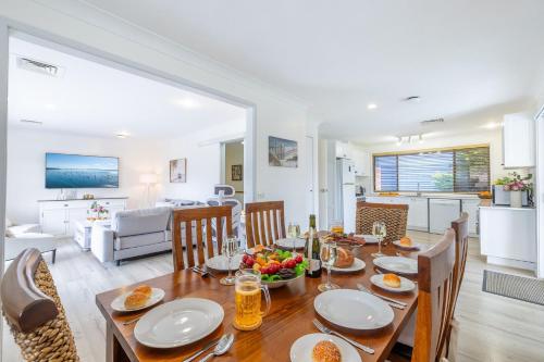 Yawa at Yoolarai, 64 Yoolarai Cr - Ducted air, WiFi, Shared Pool, Nelson Bay (zdjęcie 8)