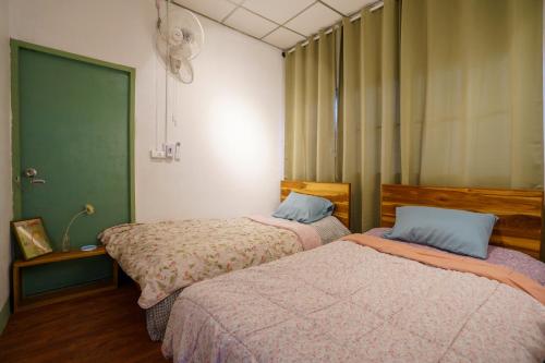 Ta Kaew Hostel ตาแก้ว โฮสเทล in 泥淵