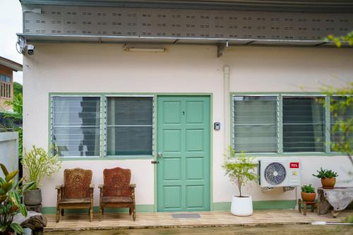 Ta Kaew Hostel ตาแก้ว โฮสเทล in 泥淵