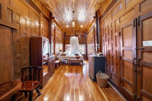 Athithara Homestay in Ayutthaya folyópart