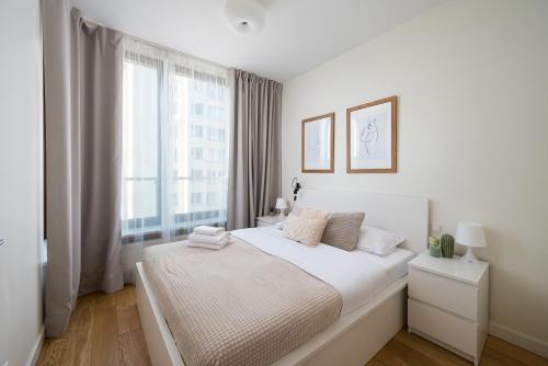 Ogrodowa Peaceful Apartments by BookingHost, Warsaw