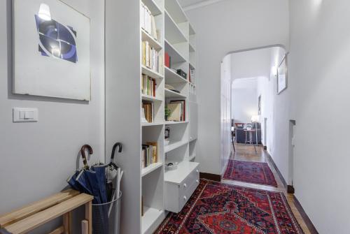 Charming Apartment Piazza del Popolo - image 6