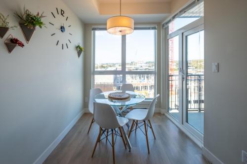 Stylish Modern Apartment In The Heart Of Old Town Victoria in Victoria, Canada