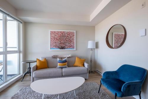 Stylish Modern Apartment In The Heart Of Old Town Victoria in Victoria, Canada