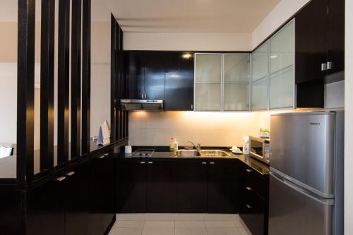 Kitchen, W Studio Resort Suites at Pyramid Tower near Sunway Medical Centre
