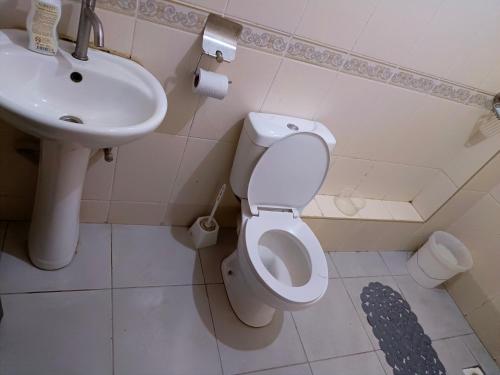 One-Bedroom Apartment image 1