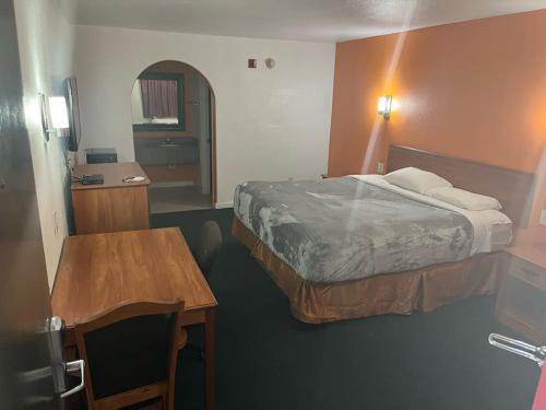 Hotel 2 Double Bed Hotel Studio 101 & Hot tub in Livingston, USA