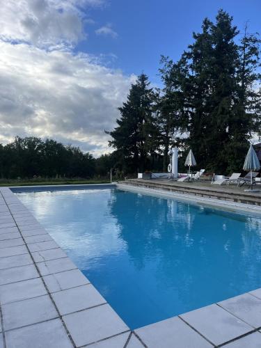 Chateau Tout Y Fault 3