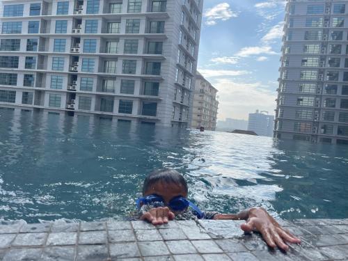 Dian New Apartment Shah Alam with Wifi Netflix