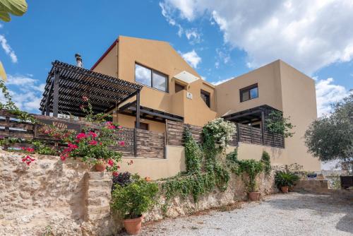 VenMar luxury house - Tap to explore photos