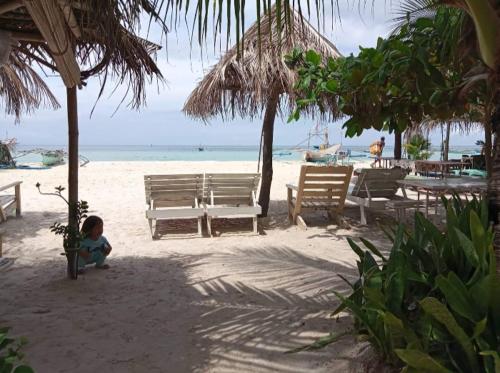 strand, Sunday Flower Hotel in Bantayan Island