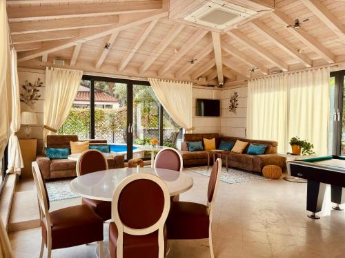 Boutique Hotel Oasi 4