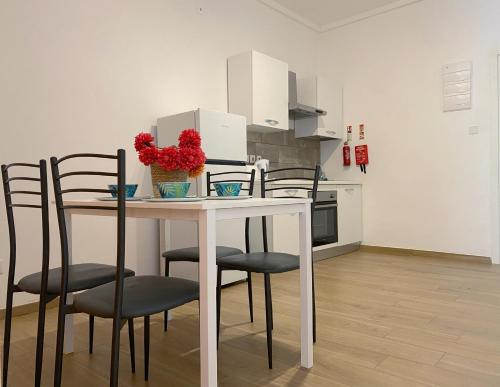One-Bedroom Apartment image 3