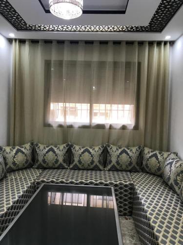 Bel appartement de plage - RDC - Dahomey Beach in Бузніка