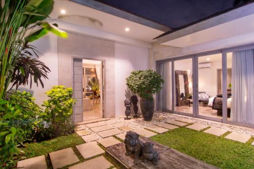 Three-Bedroom Villa with Private Pool room in Villa Mia by Villa Finder