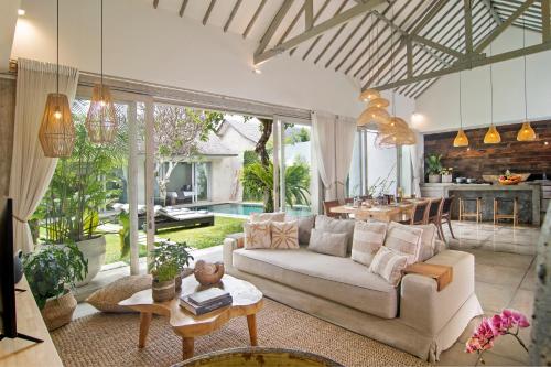 Three-Bedroom Villa with Private Pool image 3
