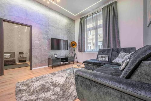 Exclusive Downtown Apartment with AC, Budapest (photo 4)
