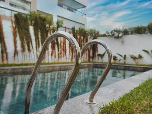 Sancy Luxury rez de jardin avec piscine privée, Casablanca