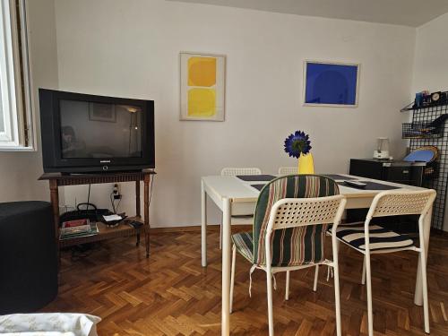 Apartment Magdica - image 2