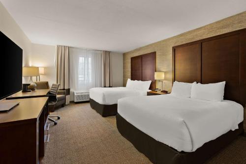 Comfort Inn Ludington - image 2