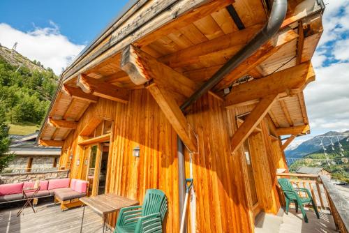 Chalet Monte Bianco near The Underground Bar Tignes Le Lac
