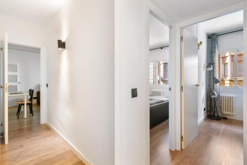 Your Home in Barcelona Office & Gym & Parking free, Barcelona (photo 8)