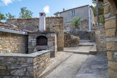 المرافق, Kalliopi's Apartment in Marathokampos