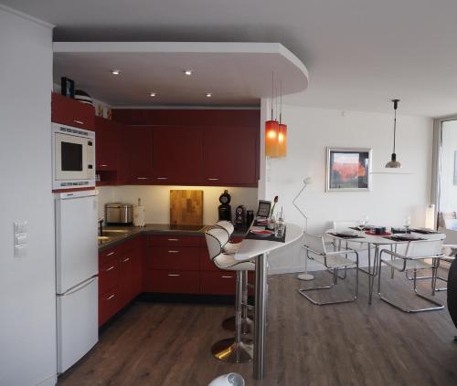 kuhinja, Ferienwohnung Schleiverliebt im Wikingturm 21 5 Schleswig in Wikingeck